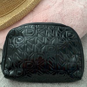 DKNY black patent logo leather makeup purse 👛